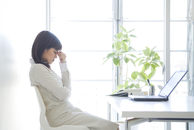 月経困難症に悩む女性